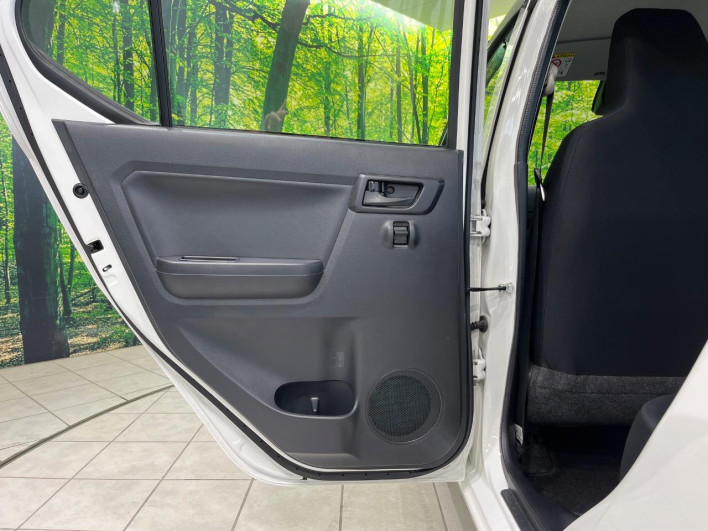 2019 Daihatsu Mirai Ease 5BA-LA350S (UW-6a2784941c8a2)[25]