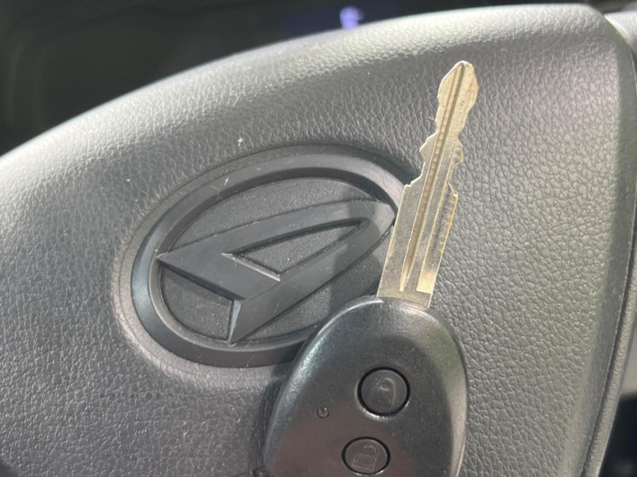 2017 Daihatsu Mirai Ease DBA-LA360S (UW-6a278497d3d46)[5]