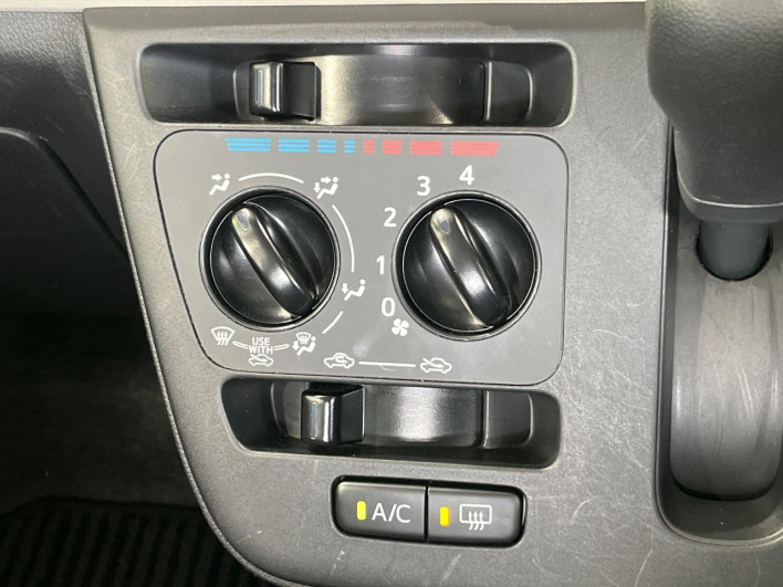 2022 Daihatsu Mira Tocot 5BA-LA550S (UW-6a278499c853c)[11]