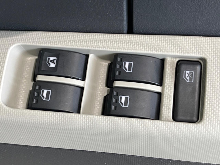 2022 Daihatsu Mira Tocot 5BA-LA550S (UW-6a278499c853c)[23]