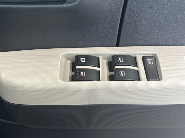 2022 Daihatsu Mira Tocot 5BA-LA550S (UW-6a278499d2703)[15]