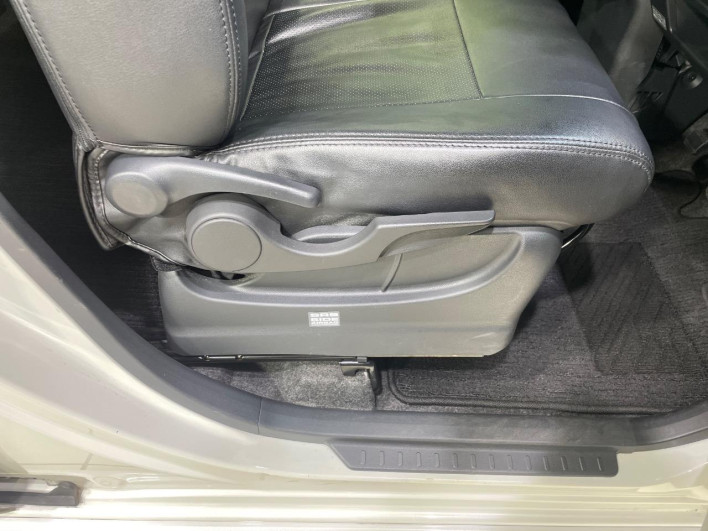 2017 Daihatsu Tanto DBA-LA600S (UW-6a27849ce68bf)[20]