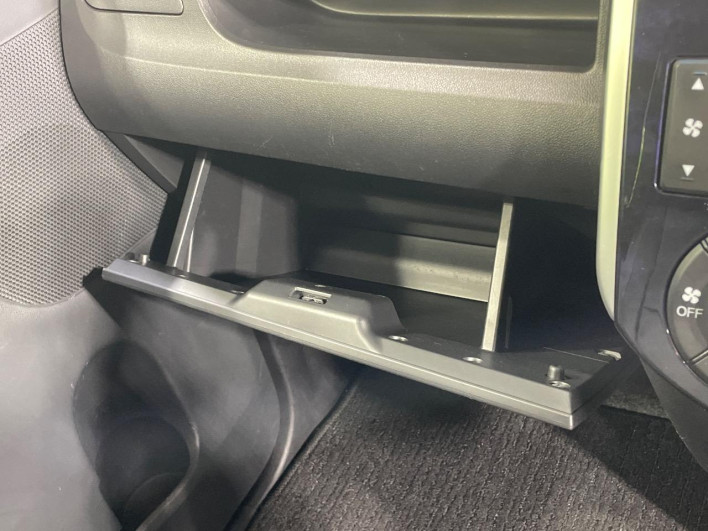 2017 Daihatsu Tanto DBA-LA600S (UW-6a27849ce68bf)[18]