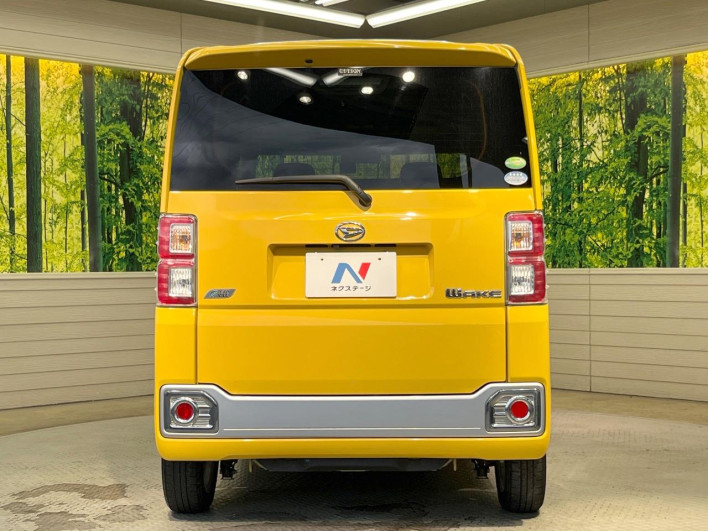 2014 Daihatsu Wake DBA-LA700S (UW-6a2784a730e96)[23]