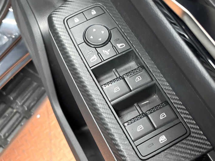 2024 Mitsubishi Triton 3DF-LC2T (UW-6a2784b1e0149)[22]
