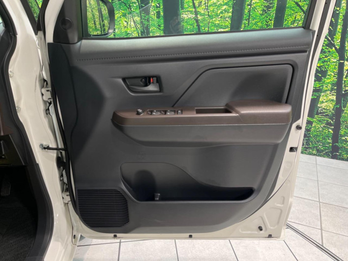 2017 Toyota Roomy DBA-M900A (UW-6a2784b52fd0f)[28]