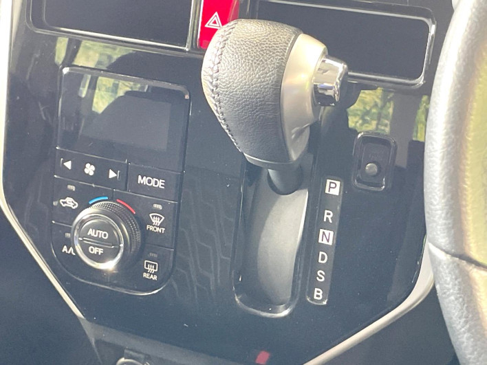 2017 Toyota Roomy DBA-M900A (UW-6a2784b599ebb)[21]