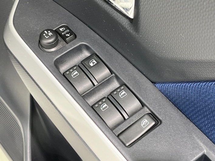 2018 Toyota TANK DBA-M900A (UW-6a2784b76df18)[11]