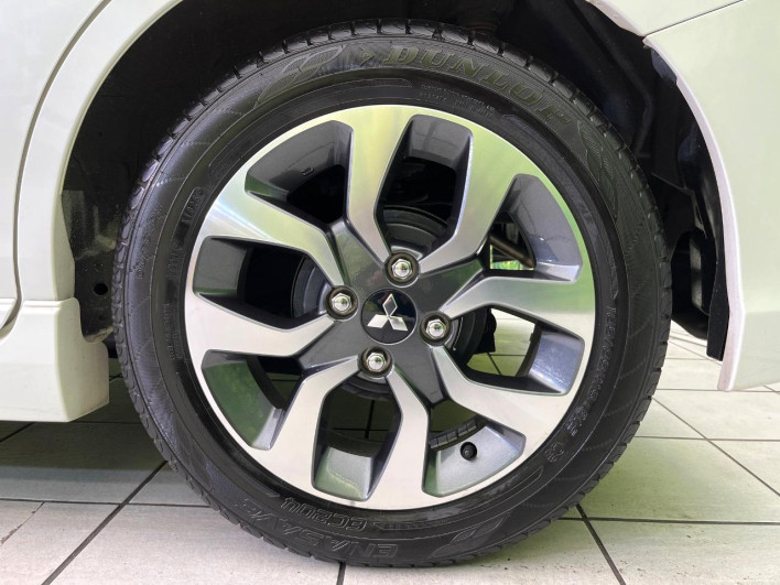 2017 Mitsubishi Delica D:2 DAA-MB36S (UW-6a2784cd60ffd)[11]