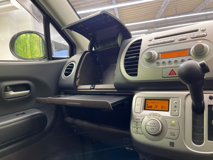 2010 Nissan Moco DBA-MG22S (UW-6a2784cf777b6)[18]