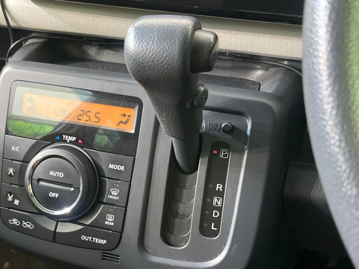 2011 Nissan Moco DBA-MG33S (UW-6a2784d072a92)[20]