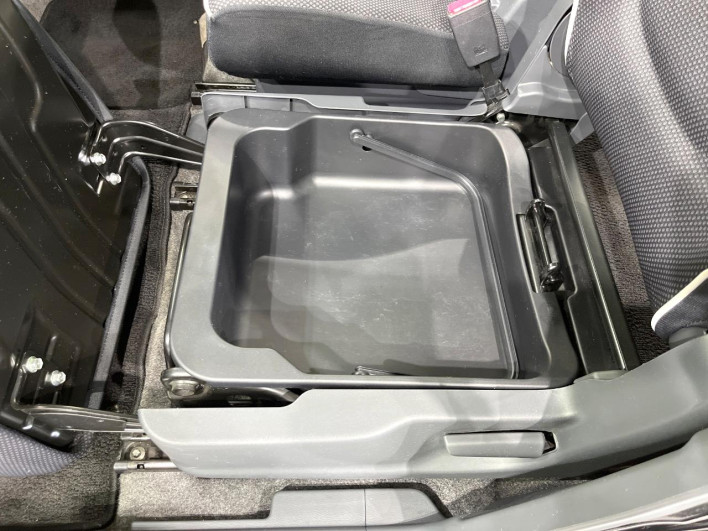 2014 Suzuki Hustler DBA-MR31S (UW-6a2784ea17c4c)[29]