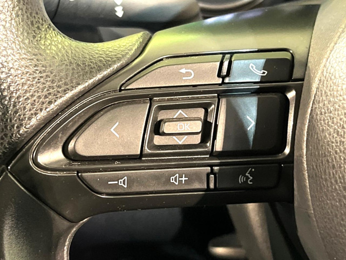 2021 Toyota Yaris Cross 6AA-MXPJ10 (UW-6a27850ca9b91)[21]