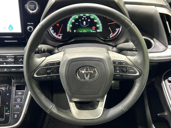 2022 Toyota Voxy 6BA-MZRA90W (UW-6a27852be61ed)[22]