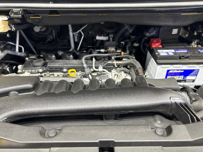 2022 Toyota Voxy 6BA-MZRA90W (UW-6a27852be61ed)[5]