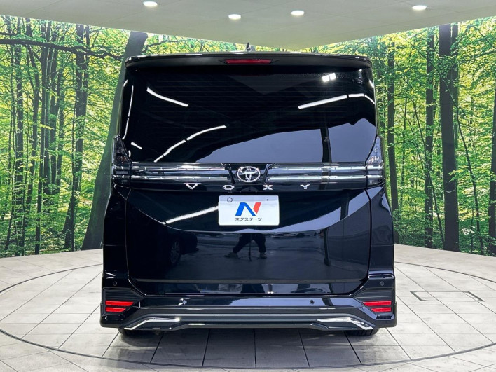 2022 Toyota Voxy 6BA-MZRA90W (UW-6a27852be61ed)[28]