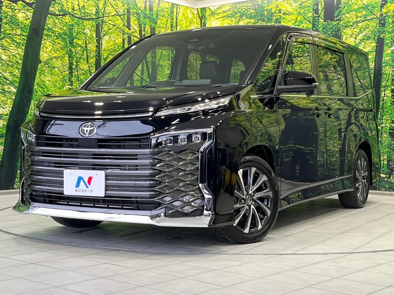 2022 Toyota Voxy 6BA-MZRA90W