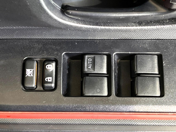 2015 Toyota Aqua DAA-NHP10 (UW-6a27853bb6397)[7]