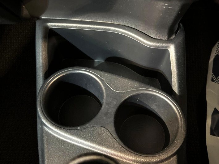 2015 Toyota Aqua DAA-NHP10 (UW-6a27853bb6397)[15]