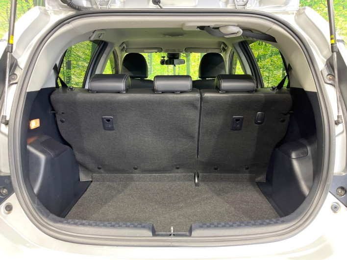 2019 Toyota Aqua DAA-NHP10 (UW-6a27853f367f2)[4]