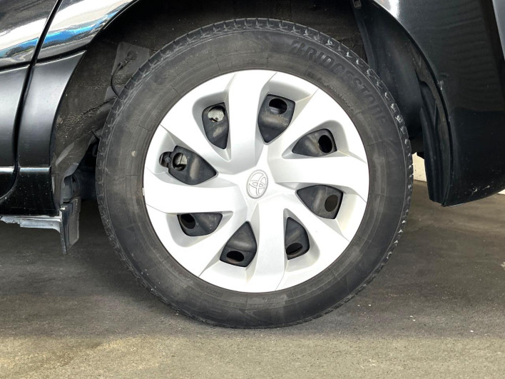 2016 Toyota Sienta DAA-NHP170G (UW-6a27853fe8876)[6]