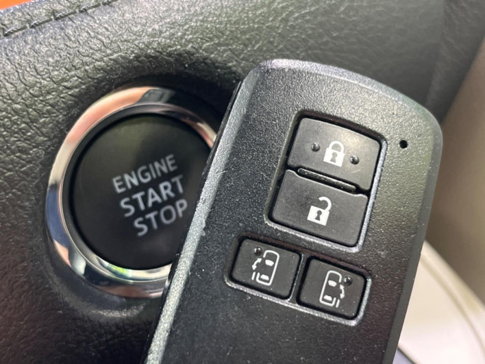2015 Toyota Sienta DBA-NSP170G (UW-6a278543c1522)[10]