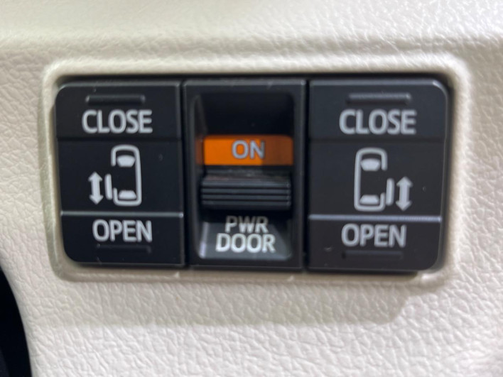2015 Toyota Sienta DBA-NSP170G (UW-6a278543c1522)[25]