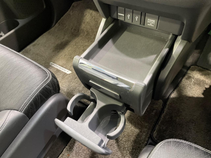 2013 Honda Odyssey DBA-RC1 (UW-6a27855062164)[26]