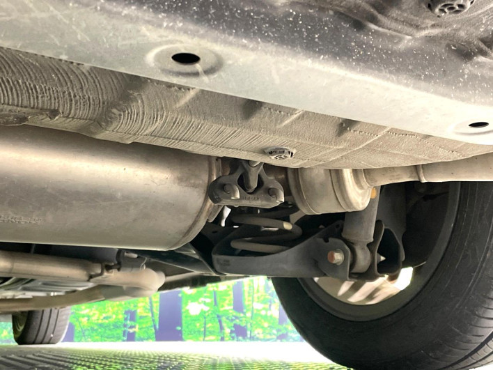 2019 Honda Odyssey Hybrid 6AA-RC4 (UW-6a2785526e2d1)[10]