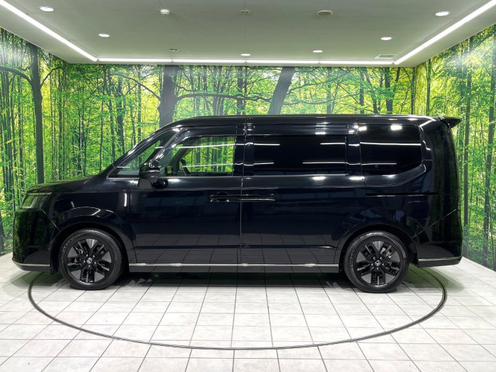2023 Honda Step Wagon 6AA-RP8 (UW-6a2785572cc4a)[10]