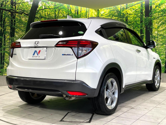 2014 Honda VEZEL DAA-RU3 (UW-6a27855990ac7)[18]