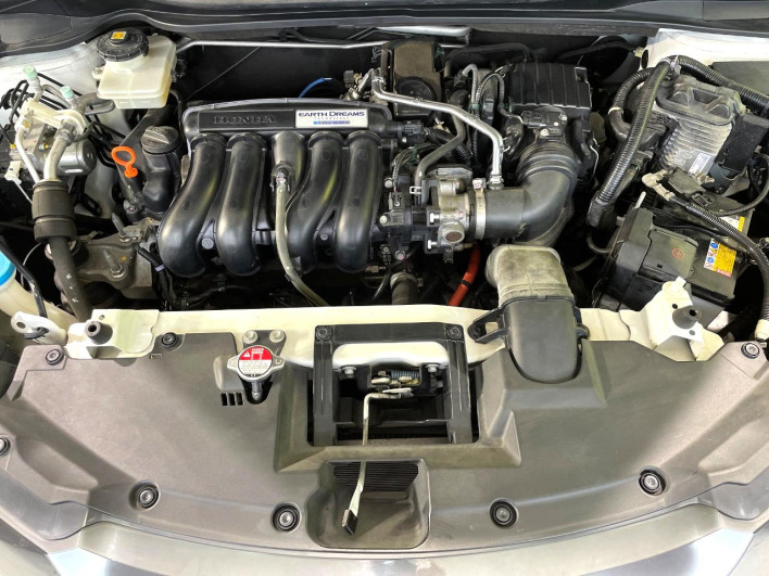 2014 Honda VEZEL DAA-RU3 (UW-6a27855990ac7)[5]