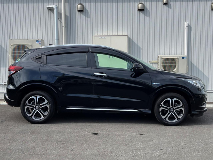 2016 Honda VEZEL DAA-RU3 (UW-6a27855b3c2bf)[22]