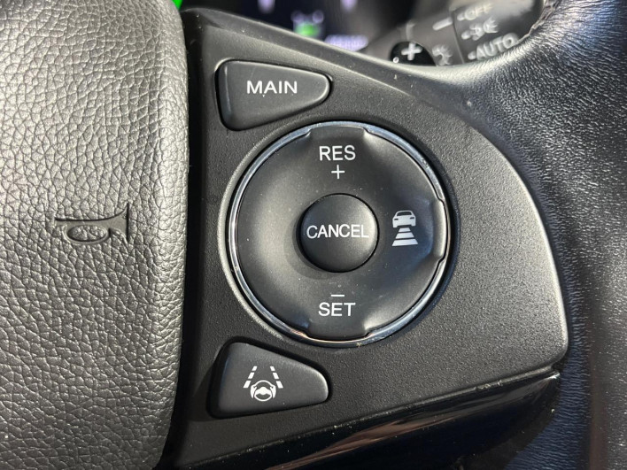 2017 Honda VEZEL DAA-RU3 (UW-6a27855c7bdec)[18]
