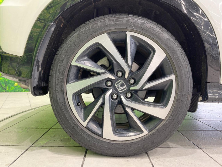 2017 Honda VEZEL DAA-RU3 (UW-6a27855cbfc91)[16]