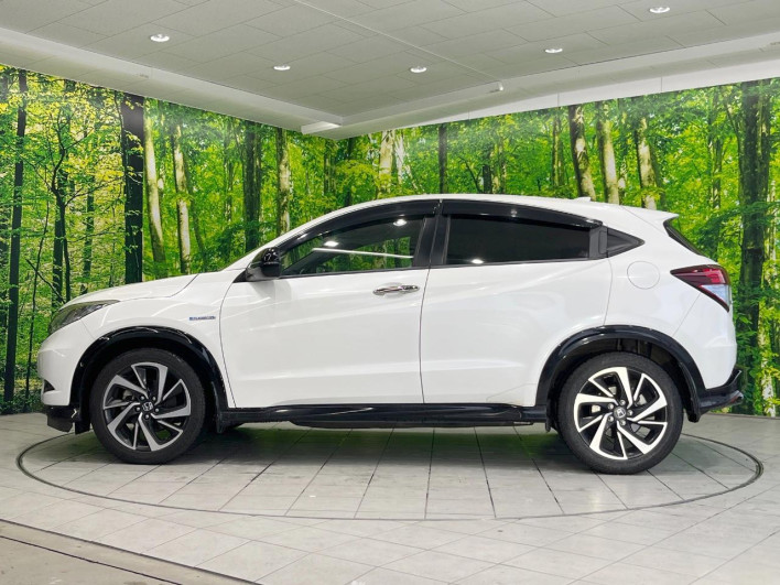 2017 Honda VEZEL DAA-RU3 (UW-6a27855cbfc91)[1]