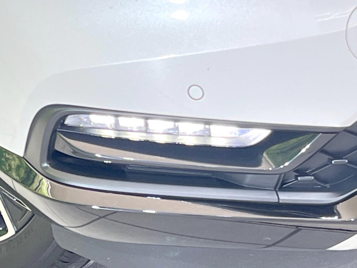 2024 Honda VEZEL 6AA-RV5 (UW-6a278561d683a)[28]