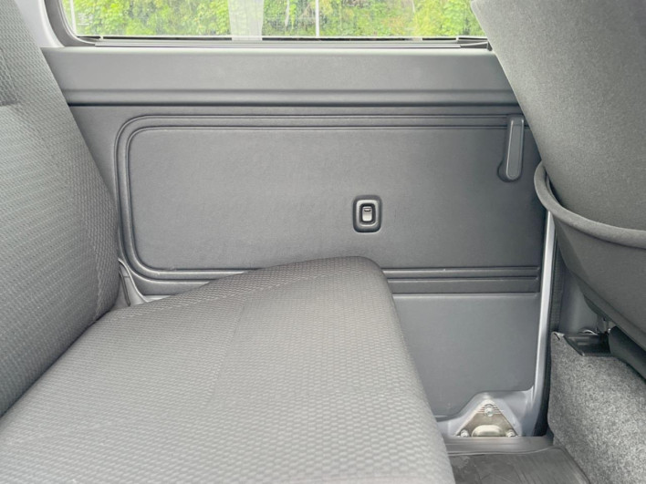 2015 Daihatsu Daihatsu Hijet Cargo EBD-S331V (UW-6a278565e1e77)[20]