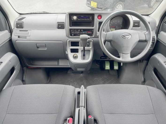 2015 Daihatsu Daihatsu Hijet Cargo EBD-S331V (UW-6a278565e1e77)[23]