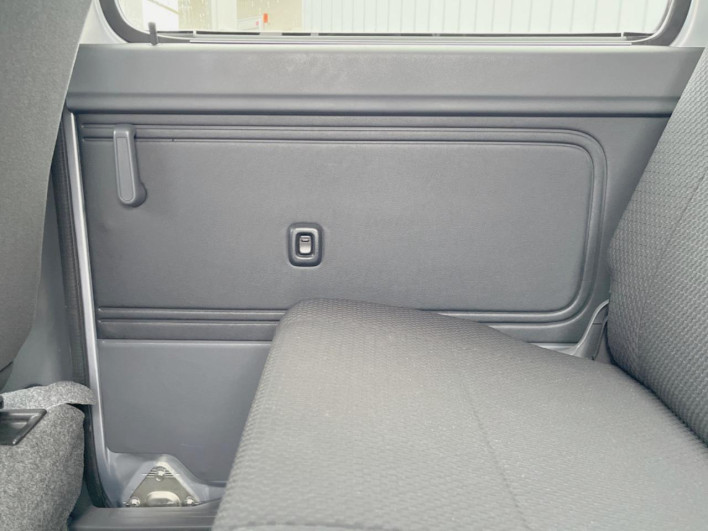 2015 Daihatsu Daihatsu Hijet Cargo EBD-S331V (UW-6a278565e1e77)[19]
