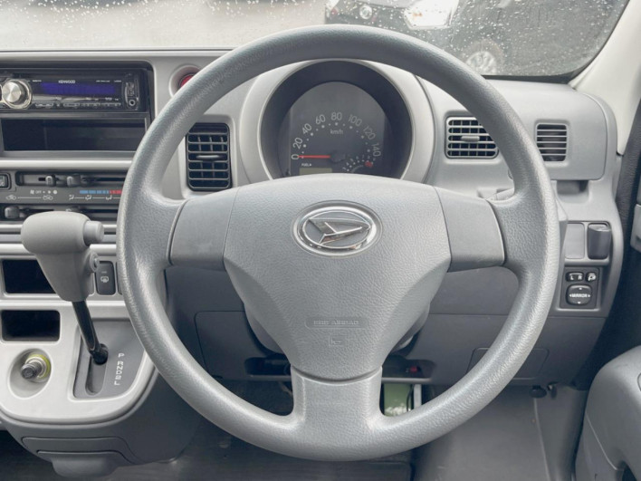 2015 Daihatsu Daihatsu Hijet Cargo EBD-S331V (UW-6a278565e1e77)[24]