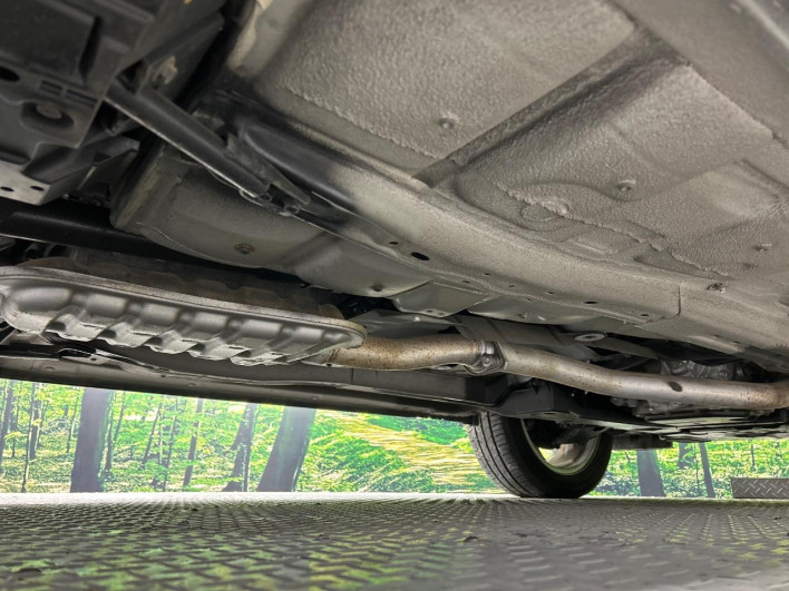 2013 Subaru Forester DBA-SJ5 (UW-6a278569daea6)[14]