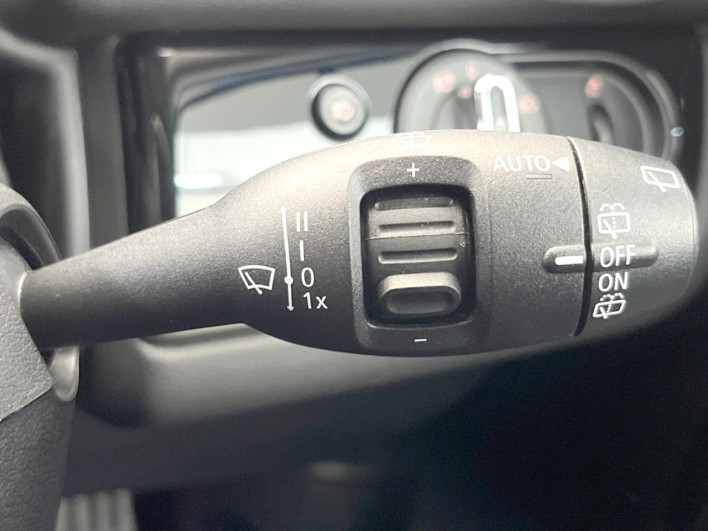 2017 Rover Mini LDA-YT20 (UW-6a27858d04dda)[24]