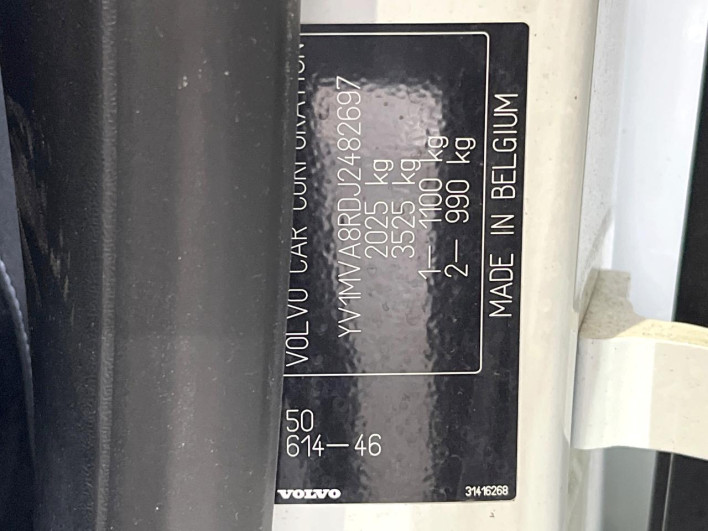 2018 Volvo V40 LDA-MD4204T (UW-6a278590130e0)[1]