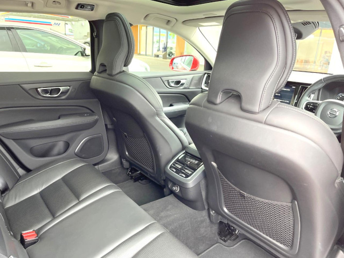 2019 Volvo V60 DBA-ZB420 (UW-6a278592ba399)[24]
