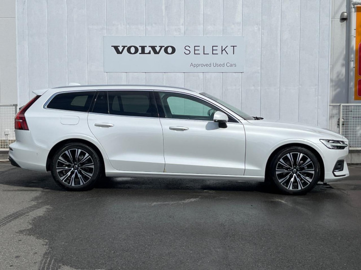 2023 Volvo V60 5AA-ZB420TM (UW-6a2785938a3ed)[5]
