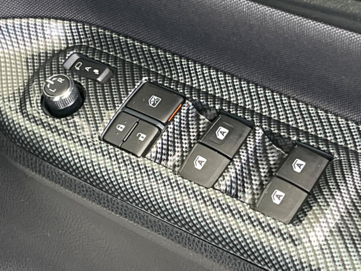 2014 Toyota Noah DBA-ZRR80W (UW-6a27859ab9e04)[22]