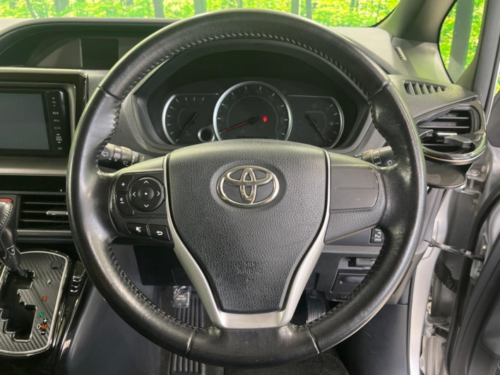 2014 Toyota Noah DBA-ZRR80W (UW-6a27859ab9e04)[27]