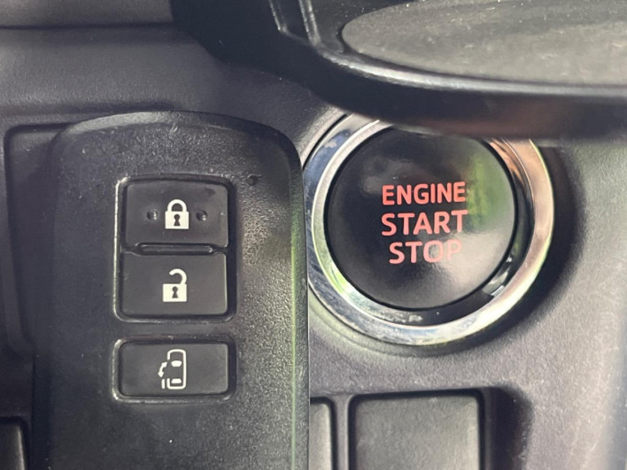 2014 Toyota Noah DBA-ZRR80W (UW-6a27859ab9e04)[5]