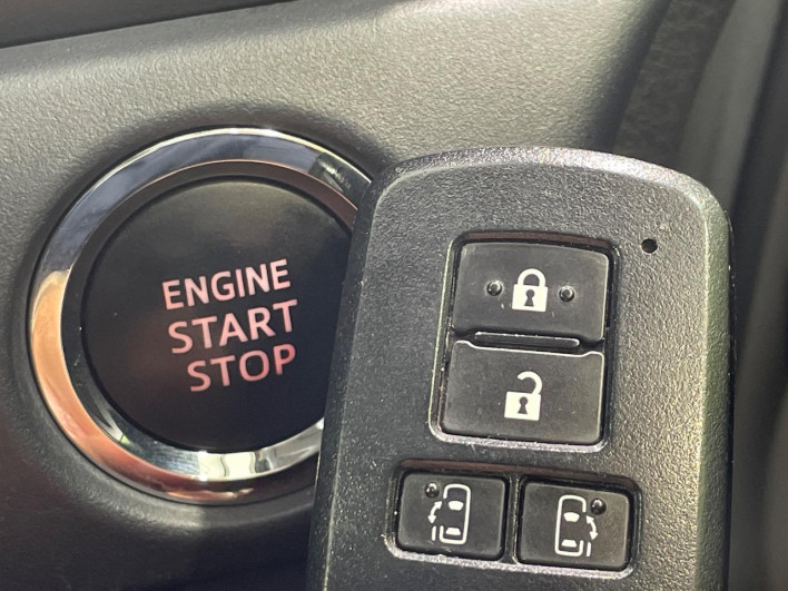 2015 Toyota Noah DBA-ZRR80G (UW-6a27859b02809)[21]
